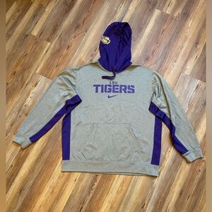 LSU Tigers Nike Therma-fit Hoodie. Men’s XL. Great condition. Vintage back tag